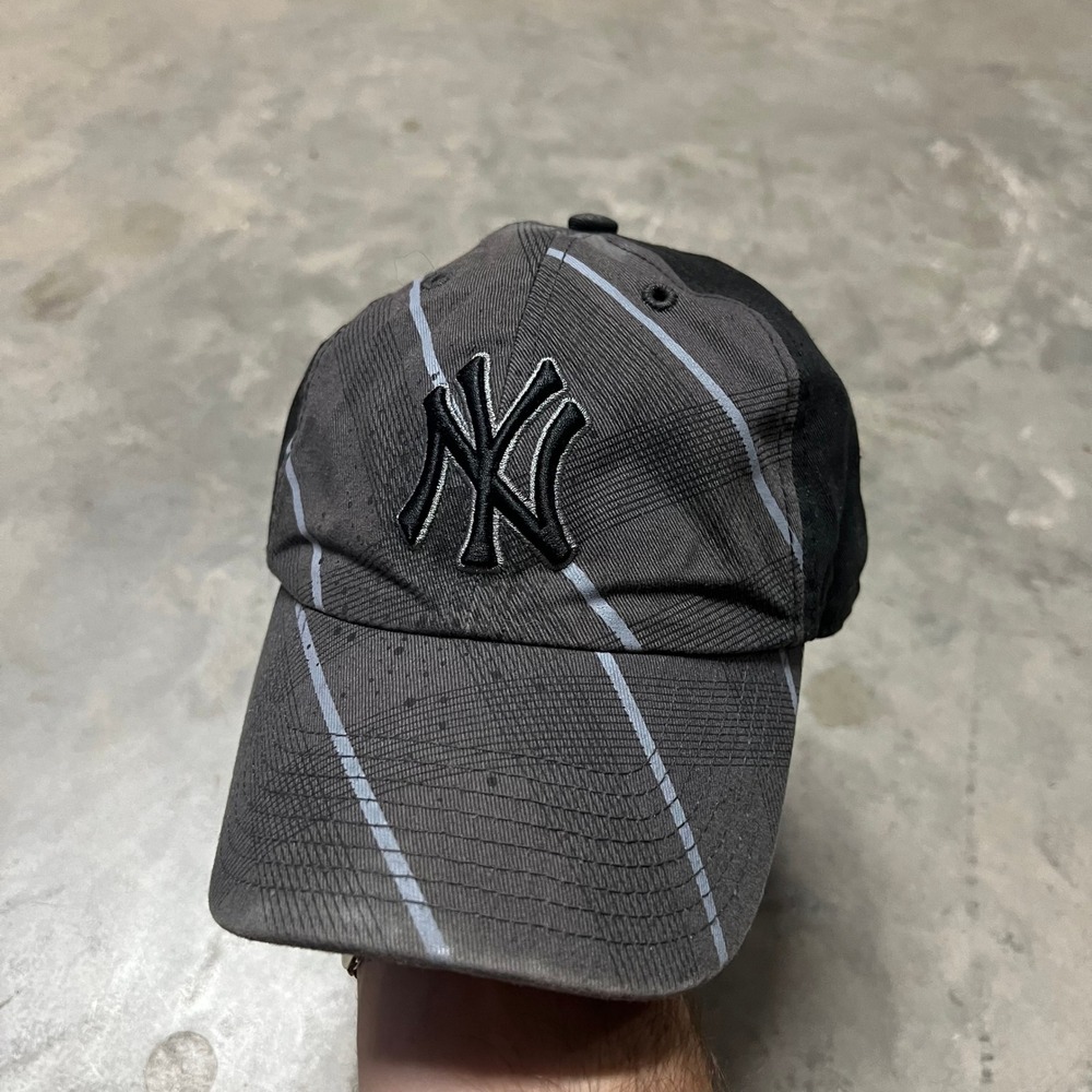 47 Brand New York Yankees MLB Hat Pinstripe Two Tone Black Grey Large Franchise